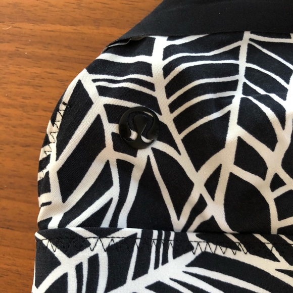 Lululemon Shanti Surf Triangle Top - Picture 7 of 7